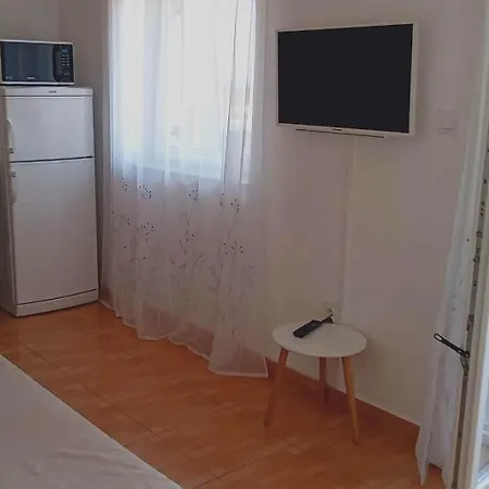 With Parking Space Losinj, Losinj - 25549 Apartment