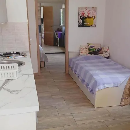 Apartment With Parking Space Losinj, Losinj - 25549 *