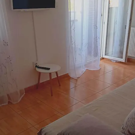 Apartman With Parking Space Losinj, Losinj - 25549 *